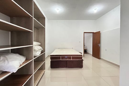 Suíte 1 de casa de condomínio para alugar com 2 quartos, 150m² em Lagoa da Conceição, Florianópolis