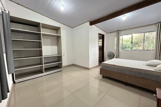 Suíte 2 de casa de condomínio para alugar com 2 quartos, 148m² em Lagoa da Conceição, Florianópolis