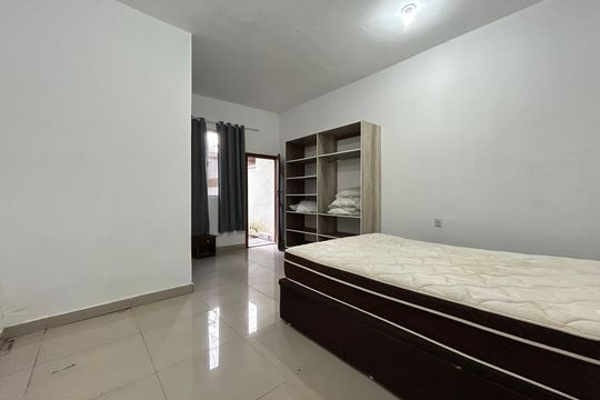 Suíte 1 de apartamento para alugar com 2 quartos, 150m² em Lagoa da Conceição, Florianópolis