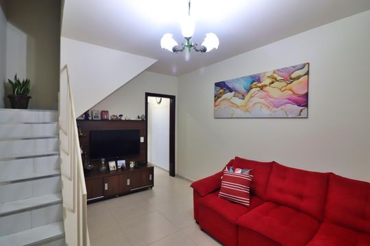 Sala  de casa à venda com 3 quartos, 130m² em Ferrazópolis, São Bernardo do Campo