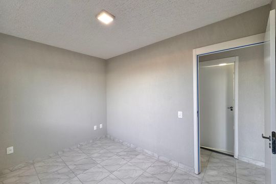 Quarto de apartamento à venda com 2 quartos, 43m² em Vargem Pequena, Rio de Janeiro