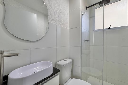 Banheiro Social de apartamento à venda com 2 quartos, 43m² em Vargem Pequena, Rio de Janeiro