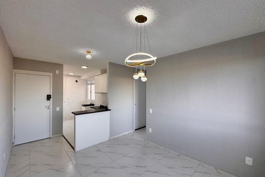 Sala de apartamento à venda com 2 quartos, 43m² em Vargem Pequena, Rio de Janeiro