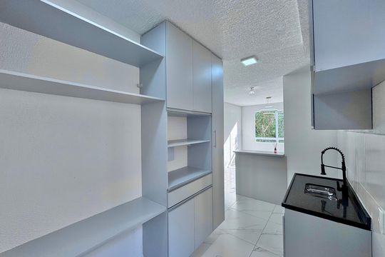 Cozinha e Área de Serviço de apartamento à venda com 2 quartos, 43m² em Vargem Pequena, Rio de Janeiro