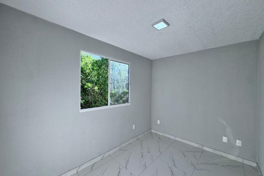 Quarto 1 de apartamento à venda com 2 quartos, 43m² em Vargem Pequena, Rio de Janeiro
