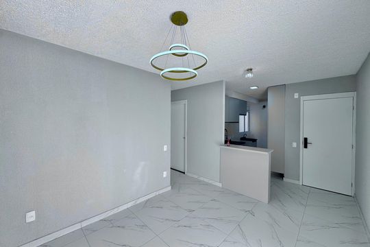 Sala de apartamento à venda com 2 quartos, 43m² em Vargem Pequena, Rio de Janeiro