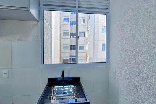 Cozinha e Área de Serviço de apartamento à venda com 2 quartos, 43m² em Vargem Pequena, Rio de Janeiro