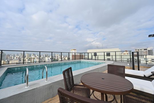 Piscina de apartamento para alugar com 2 quartos, 39m² em Chácara Inglesa, São Paulo