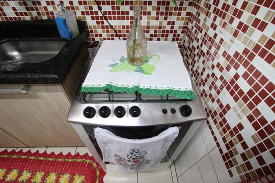 Cozinha de apartamento à venda com 2 quartos, 52m² em Guaianases, São Paulo