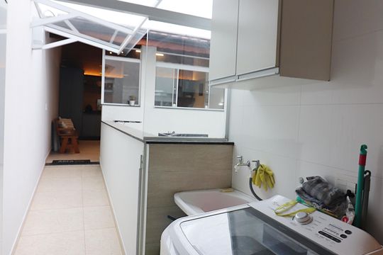 Área comum de casa à venda com 3 quartos, 200m² em Vila Marchi, São Bernardo do Campo