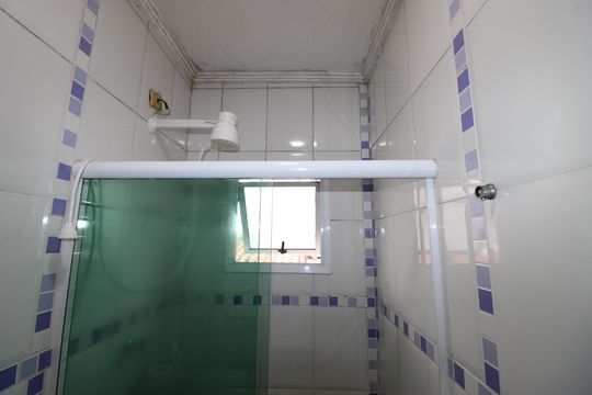 Banheiro de casa de condomínio à venda com 2 quartos, 67m² em Itaquera, São Paulo