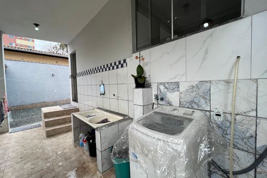 Área de Serviço de casa à venda com 3 quartos, 280m² em Céu Azul, Belo Horizonte