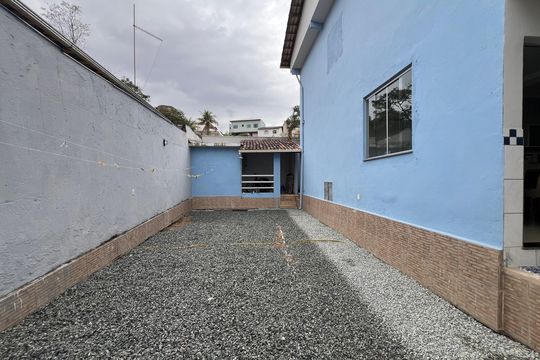 Quintal de casa à venda com 3 quartos, 280m² em Céu Azul, Belo Horizonte