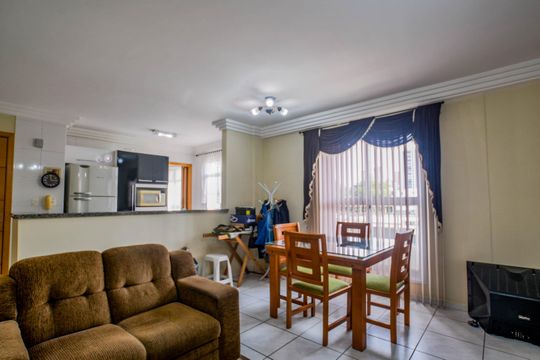 Sala de apartamento à venda com 2 quartos, 70m² em Vila Leopoldina, Santo André