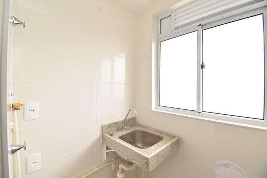 Área de Serviço de apartamento para alugar com 2 quartos, 47m² em Bairro Alto, Curitiba