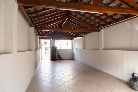 Garagem de casa à venda com 3 quartos, 249m² em Vila Iris, Guarulhos