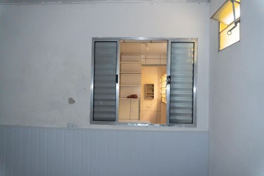 Quarto 2 de casa para alugar com 2 quartos, 62m² em Vila Creti, Carapicuíba