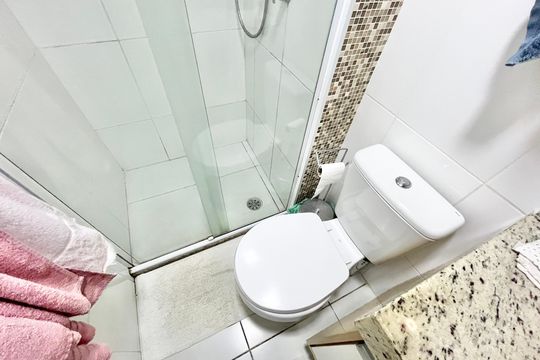 Banheiro de apartamento à venda com 2 quartos, 52m² em Imirim, São Paulo