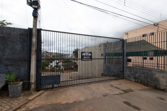 Casa de Condomínio à venda com 4 quartos, 250m² em Colônia Agrícola Samambaia, Brasília