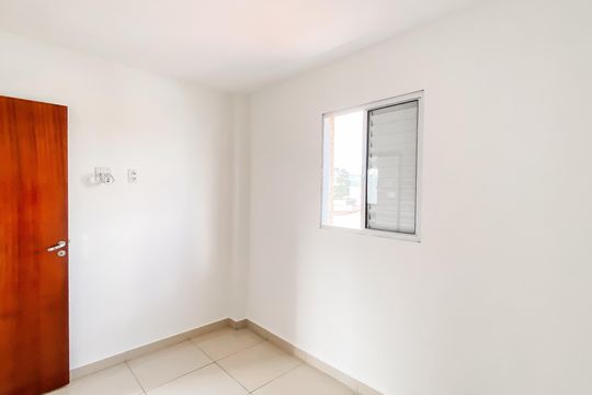 Quarto 1 de apartamento para alugar com 2 quartos, 40m² em Vila Santa Teresa (zona Leste), São Paulo