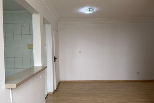 Sala de apartamento para alugar com 2 quartos, 57m² em Jardim Roberto, Osasco