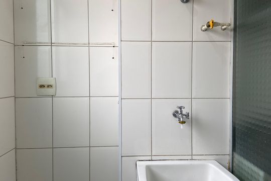 Área de Serviço de apartamento para alugar com 2 quartos, 57m² em Jardim Roberto, Osasco