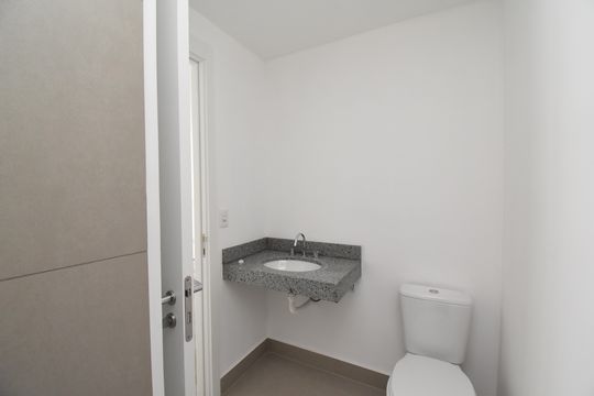 Banheiro da Suíte de apartamento à venda com 1 quarto, 80m² em Campina do Siqueira, Curitiba
