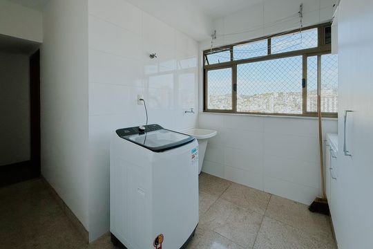 Apartamento para alugar com 3 quartos, 170m² em Paineiras, Juiz de Fora