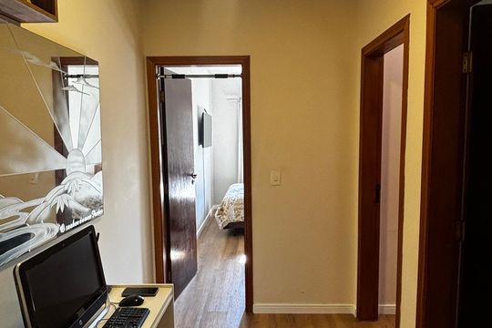 Corredor de casa à venda com 3 quartos, 225m² em Vila Metalúrgica, Santo André
