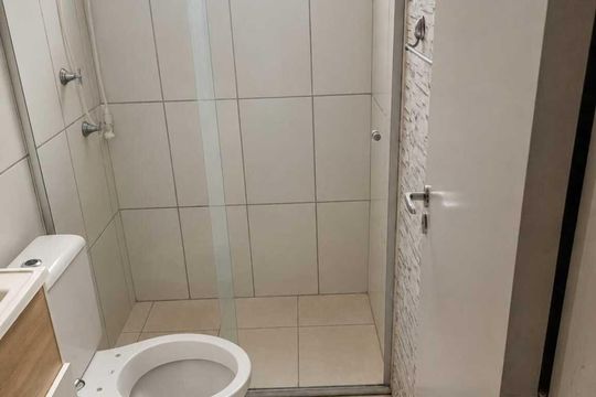 Banheiro de apartamento para alugar com 2 quartos, 45m² em Parque dos Lagos, Ribeirão Preto