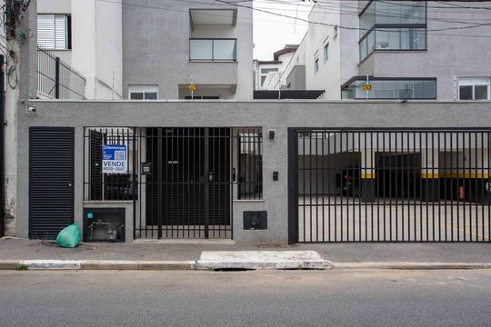 Fachada de casa para alugar com 2 quartos, 98m² em Centro, Diadema
