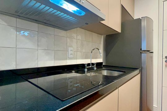 Cozinha de kitnet/studio para alugar com 1 quarto, 26m² em Pompeia, São Paulo