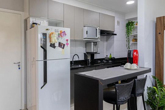 Cozinha de apartamento à venda com 1 quarto, 34m² em Vila Pierina, São Paulo