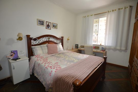 Quarto 1 Suite de casa à venda com 3 quartos, 272m² em Vila Valqueire, Rio de Janeiro