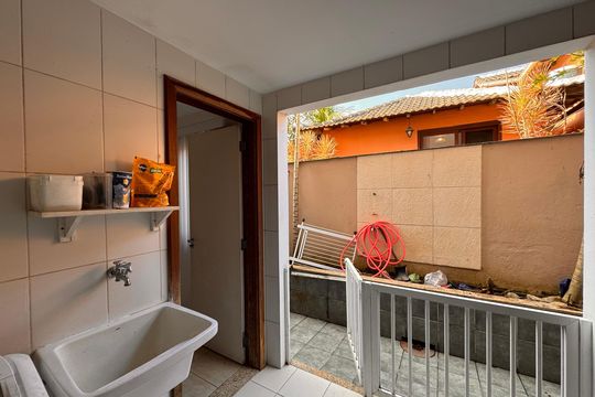 Área de Serviço de casa de condomínio à venda com 4 quartos, 360m² em Vargem Grande, Rio de Janeiro
