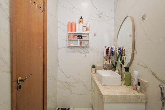 Casa à venda com 2 quartos, 220m² em Jardim Petropolis, Goiânia
