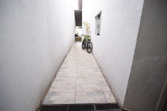 Casa à venda com 6 quartos, 300m² em Residencial Vereda dos Buritis, Goiânia