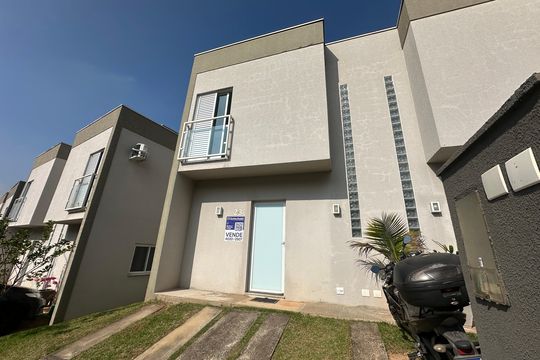 Fachada de casa de condomínio à venda com 2 quartos, 57m² em Chácaras São Luís, Barueri