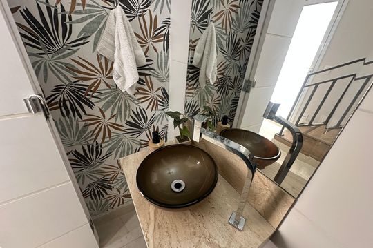 Lavabo de casa de condomínio à venda com 2 quartos, 57m² em Chácaras São Luís, Barueri