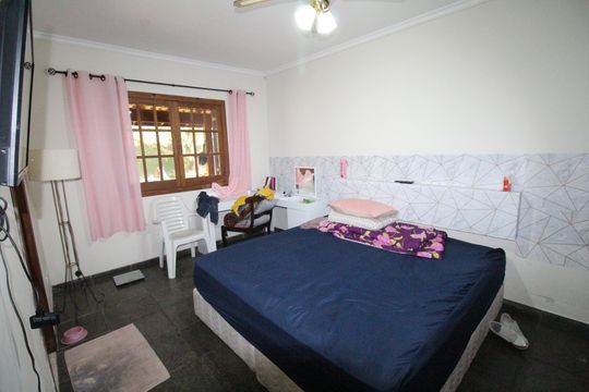 Suíte 1 de casa para alugar com 5 quartos, 1500m² em Jardim Uira, São José dos Campos