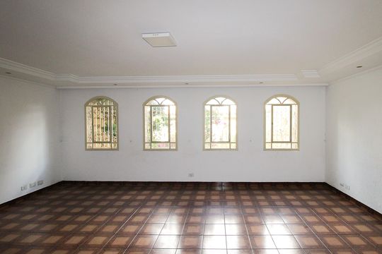 Sala de casa à venda com 4 quartos, 301m² em Cidade Líder, São Paulo