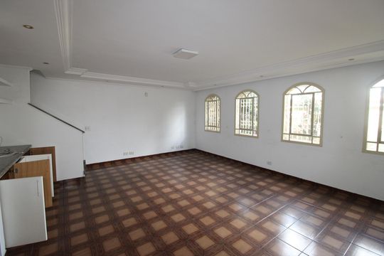 Casa à venda com 4 quartos, 301m² em Cidade Líder, São Paulo
