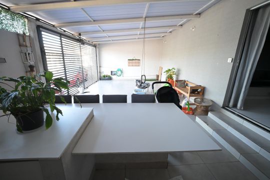Casa à venda com 3 quartos, 200m² em Vila Bela, Goiânia