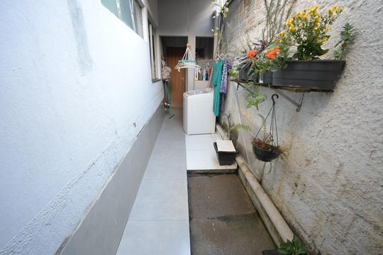 Casa à venda com 3 quartos, 200m² em Vila Bela, Goiânia