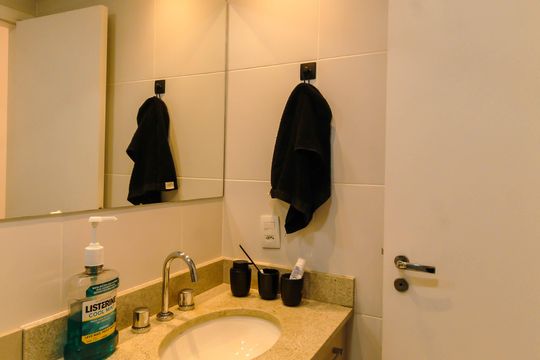 Banheiro social de apartamento para alugar com 2 quartos, 59m² em Mooca, São Paulo