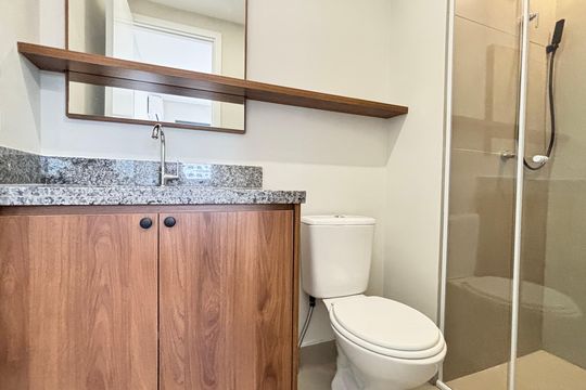 Banheiro da Suíte de apartamento para alugar com 1 quarto, 27m² em Vila Olímpia, São Paulo
