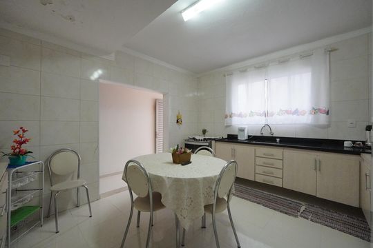 Cozinha de casa à venda com 3 quartos, 128m² em Vila Dom Pedro I, São Paulo