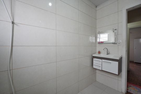 Banheiro de casa à venda com 3 quartos, 128m² em Vila Dom Pedro I, São Paulo