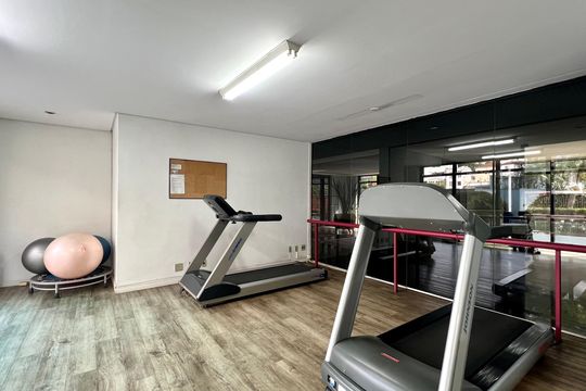 Área Comum - Academia de apartamento para alugar com 1 quarto, 80m² em Jardim das Bandeiras, São Paulo