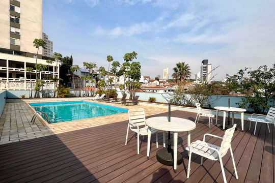 Área Comum - Piscina de apartamento para alugar com 1 quarto, 80m² em Jardim das Bandeiras, São Paulo